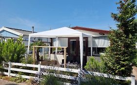 Lazy Cabin Near Hoek Van Holland Beach